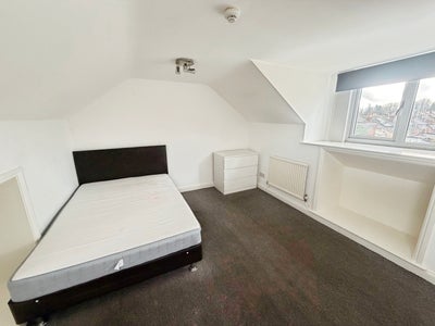 Top floor DOUBLE room with Kitchenette Main Photo