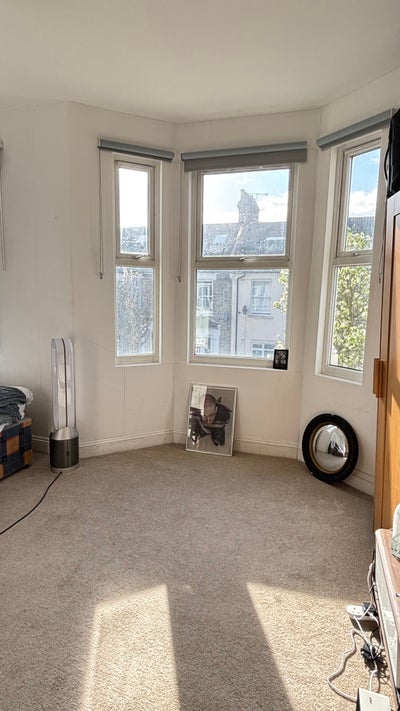 Large Double Room, NW10 Main Photo