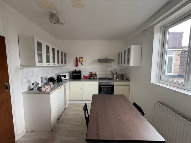 Modern Room in Whitechapel – All Bills Included, 5 Main Photo