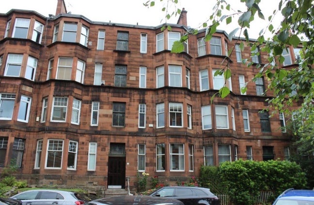 Looking for a flatmate in the west end! Main Photo