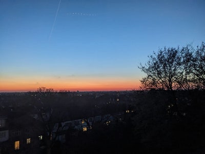 Full flat with 3 double rooms available  Main Photo