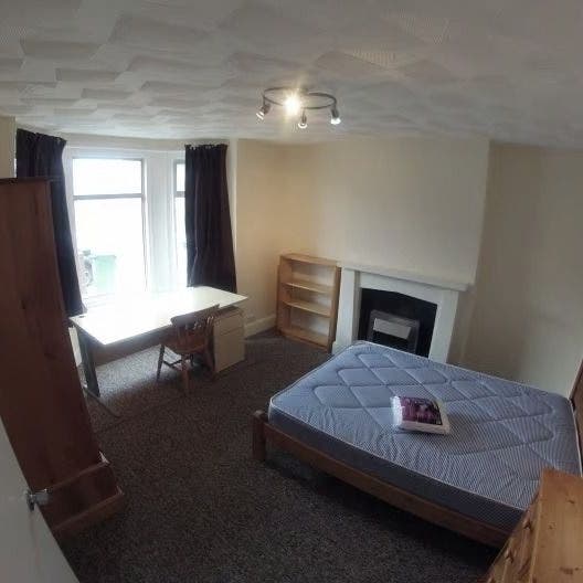 1 large double in student house in Portswood Main Photo