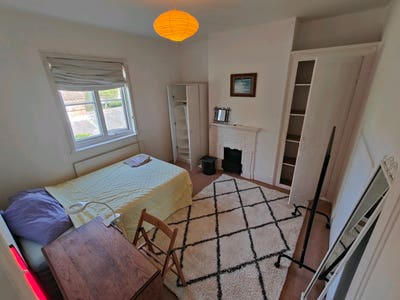 2 double rooms peaceful edge of village until July Main Photo