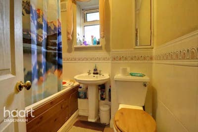 One Bedroom Flat for Rent in Barking and Dagenham Main Photo