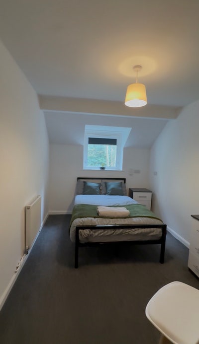Modern Double Bedrooms Available in S2 | Bills Inc Main Photo