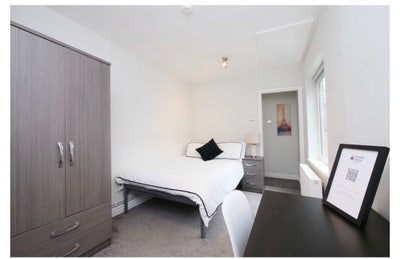 En-suite Double Room Available Now   Main Photo