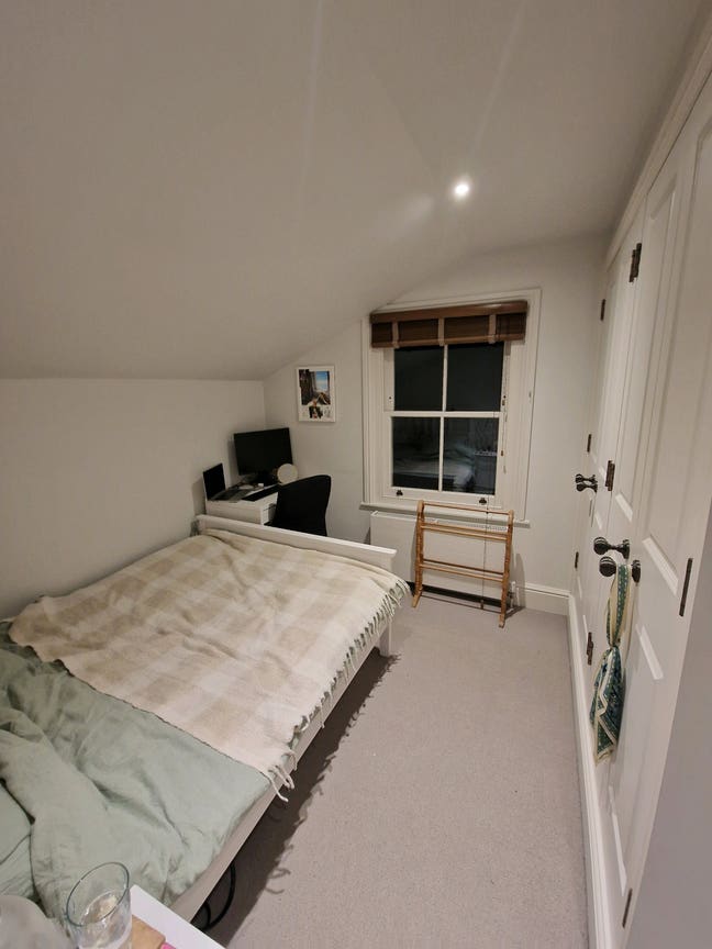 Lovely Room to Rent in SW Main Photo