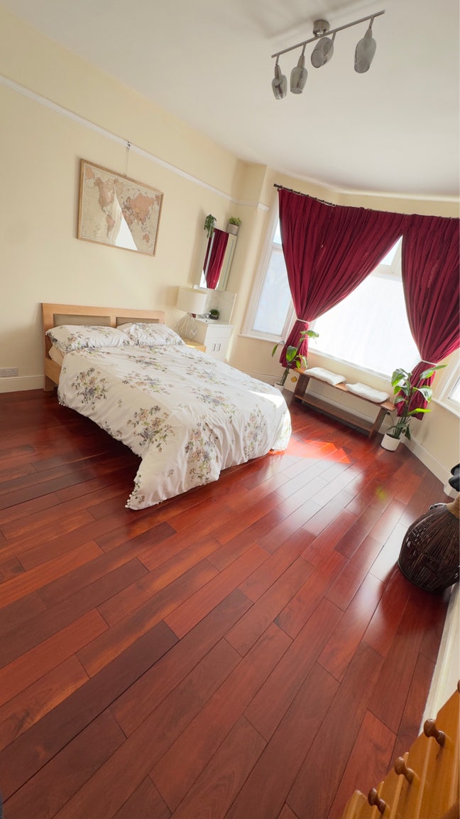 Streatham Norbury spacious double room furnished Main Photo