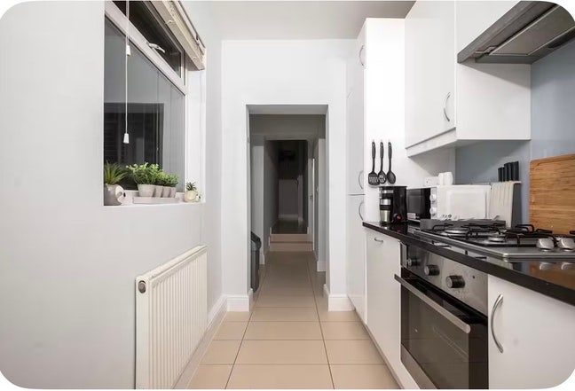 1 bedroom apartment  Main Photo