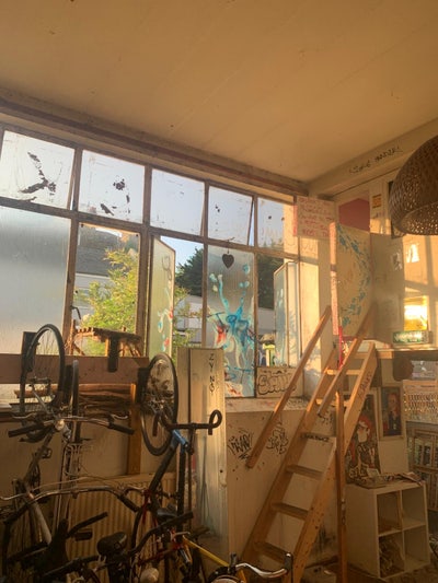 SUBLET in Queer Warehouse ✨💜 Main Photo