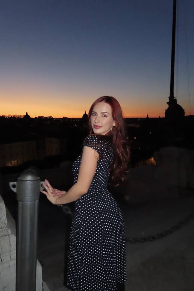 Looking for a cozy room & Good vibes / Buddy up  Main Photo