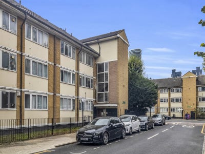 Oak House Main Photo