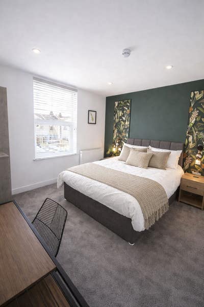 Move-In Ready En-Suite Room 😍 Main Photo