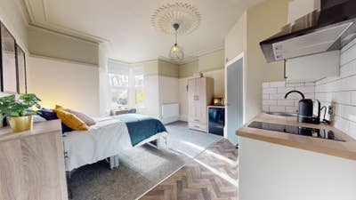 Modern Studios and En-suite Rooms in Felling Main Photo