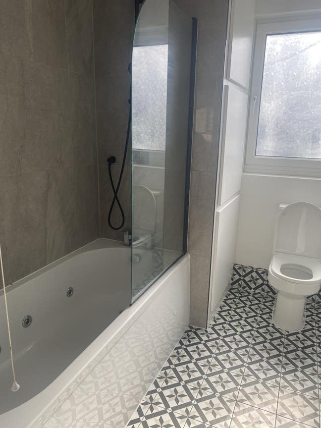 Luxury En-Suite Room with PrivateTerrace & Jacuzzi Main Photo