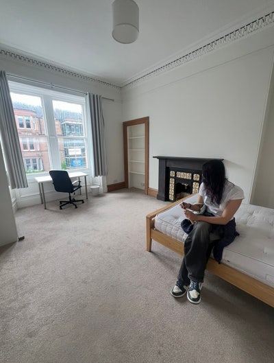 21m^2 large Marchmont room  Main Photo