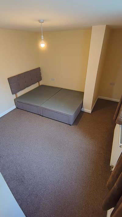 Double Bed at Ridgeway, Plympton Main Photo