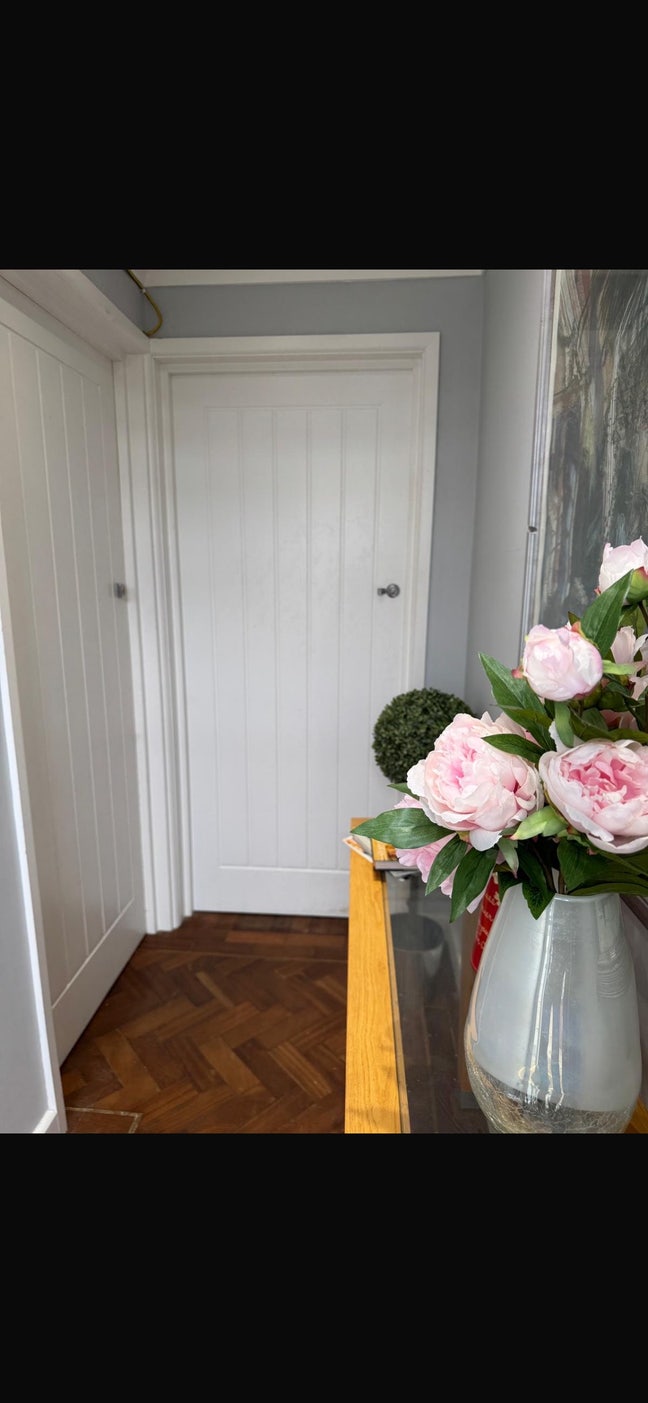 Large Single Room..Shared property with 1 other Main Photo