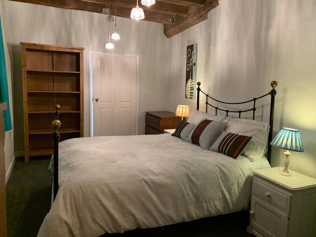 Double ensuite room in friendly shared house Main Photo