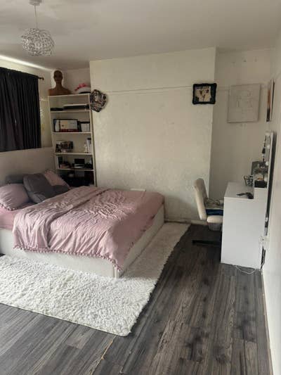 1-bedroom flat is available SE2 0UY Main Photo