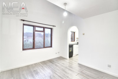 New Studio flat available,Reading  Main Photo