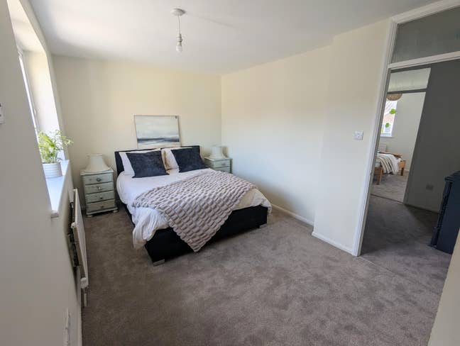 King Room New Reno – Bills incl + 4 month discount Main Photo