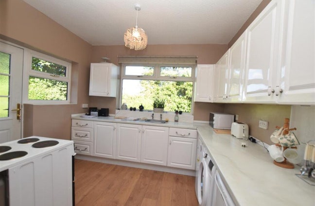 Comfortable Double Room in Higher Blackley Main Photo