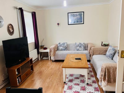 2 bed flat / ground floor  Main Photo
