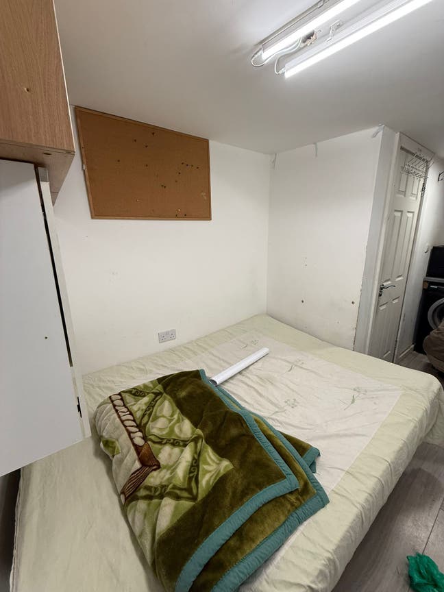 En suite Room to Let - Uxbridge UB8 3ED- &pound;700 Main Photo