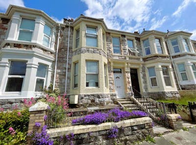  🏠Short-Stay Room Available in Plymouth City  Main Photo