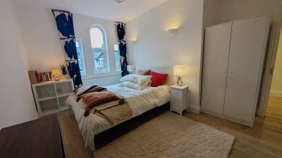 Studio with Private Bathroom Ealing W5 Main Photo