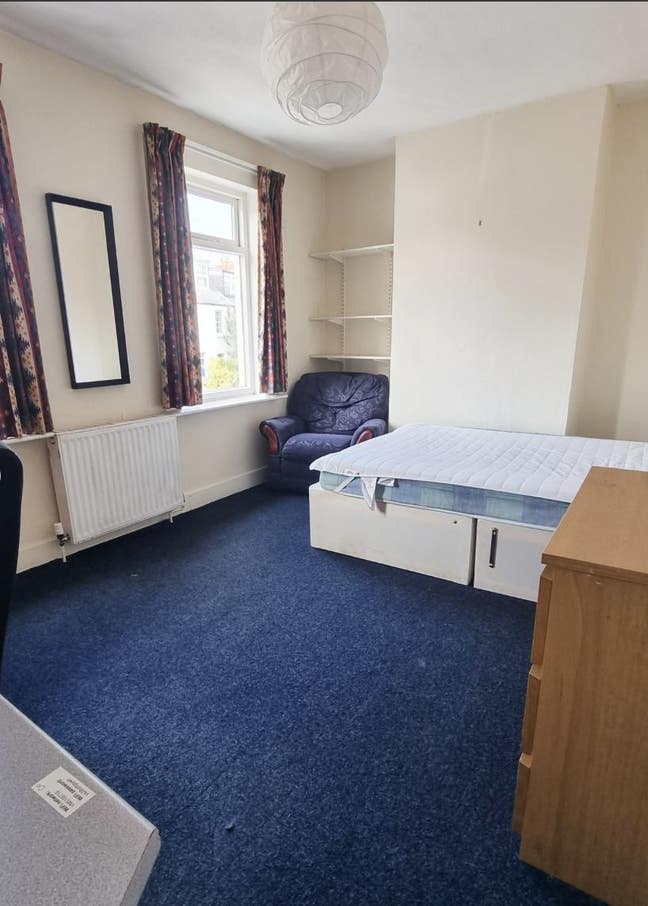 Housemate Wanted - Students Only (Oxford) Main Photo