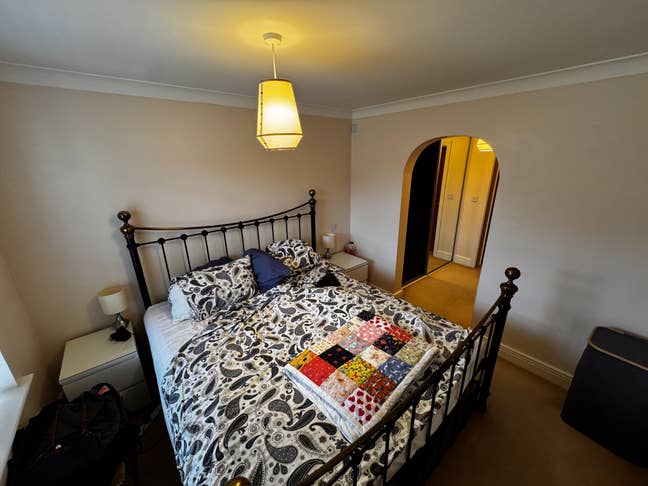 Summertown/Jericho Queen Room with Ensuite Main Photo