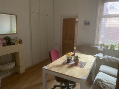 Private room close to city centre Main Photo