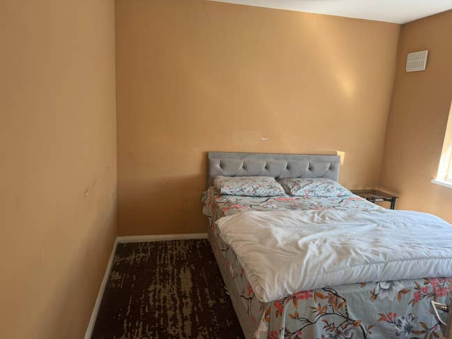 Rooms Available – RM1  Main Photo