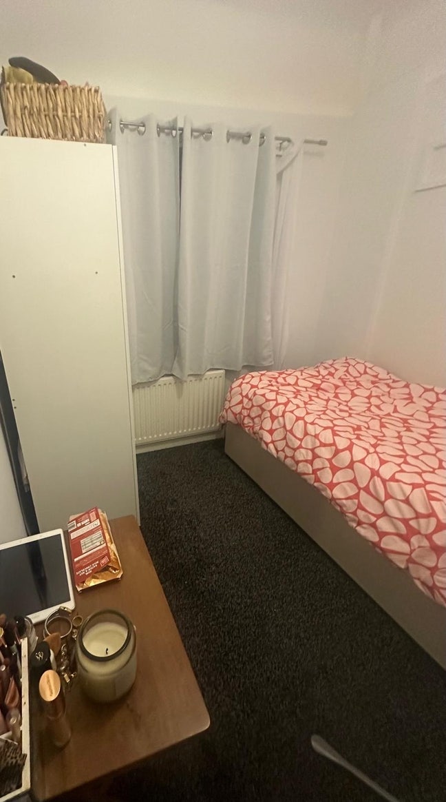 A Beautiful Box Room Available Main Photo