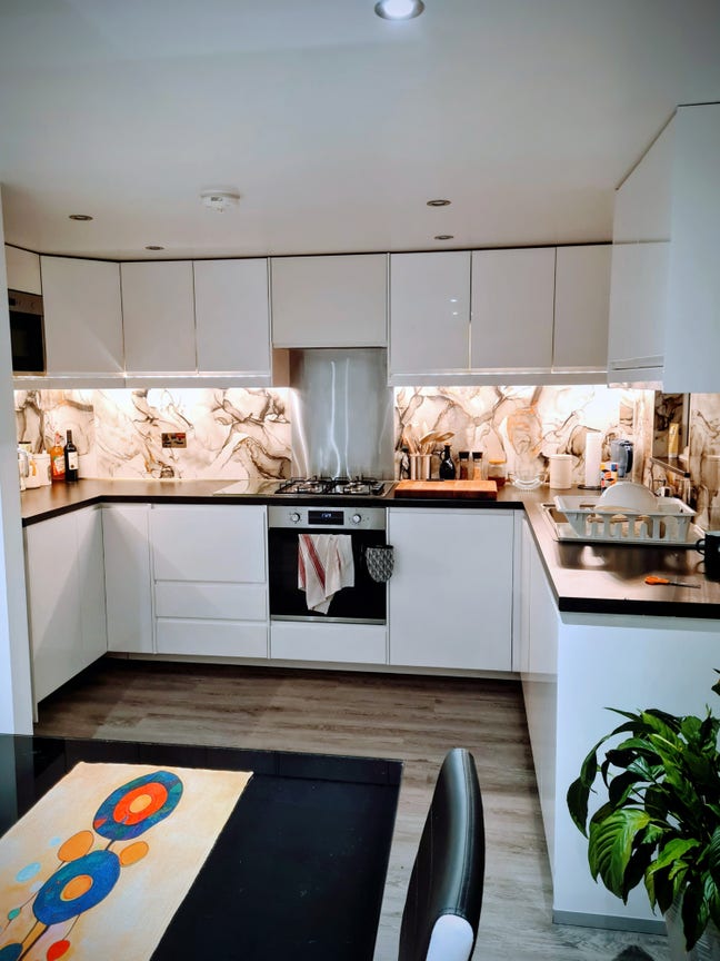 Cozy, sunny,double room in a newly renovated house Main Photo