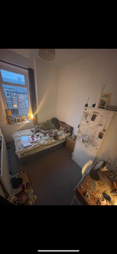 Two Lovely Bedrooms available in Heaton Main Photo