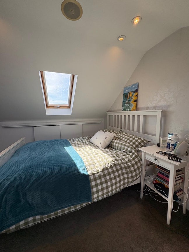 Double room in lovely 3 bed house Main Photo