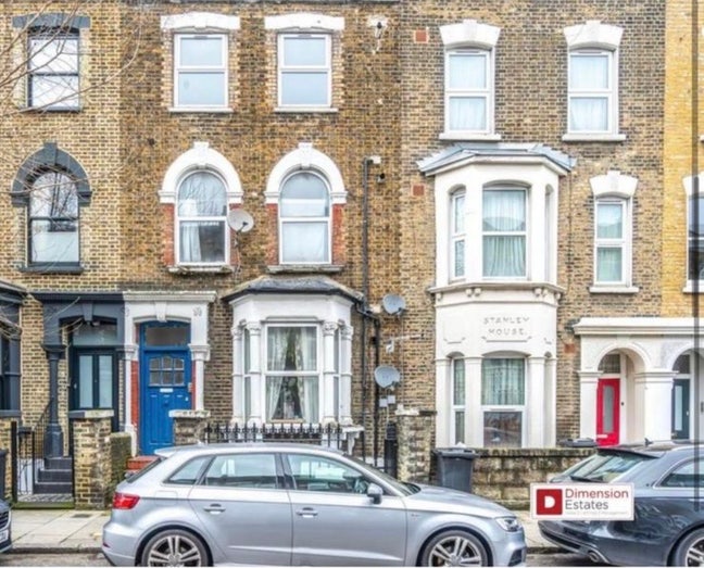 Large room available in Lower Clapton Main Photo