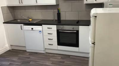 21 Embankment Rd Tenancy Takeover in September Main Photo