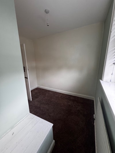 Single room available  Main Photo