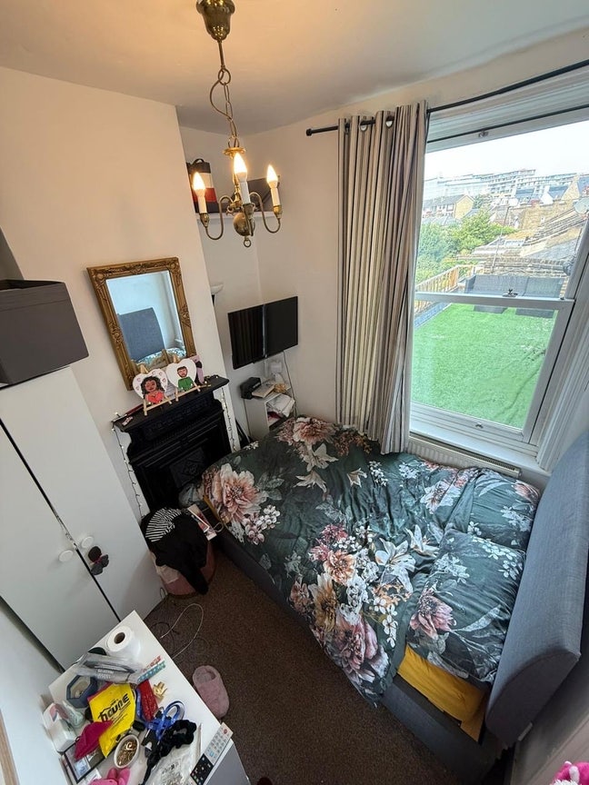 Female Roommate needed by max April mid Main Photo