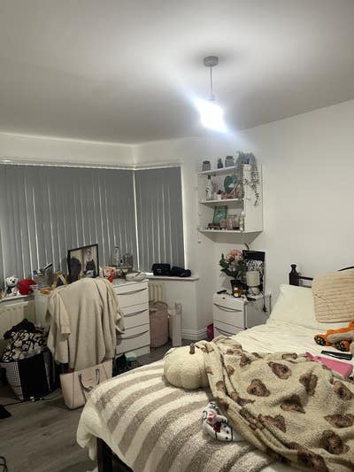 Spare Room in Friendly Student House Main Photo