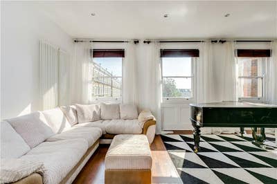 Elegant & Bright 2-Bed Apartment at Emperors Gate  Main Photo