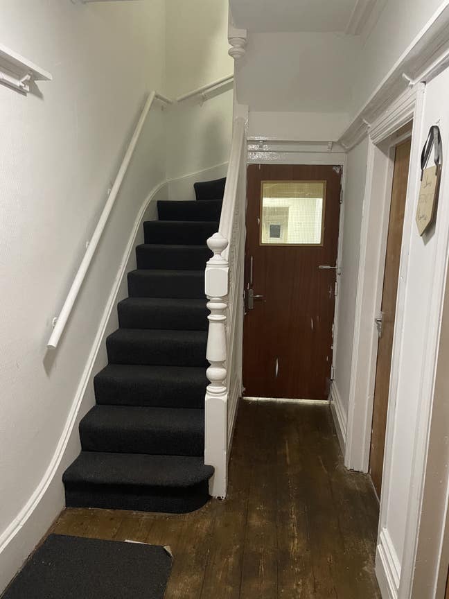 Ensuite Room in Quiet Town Centre House Main Photo