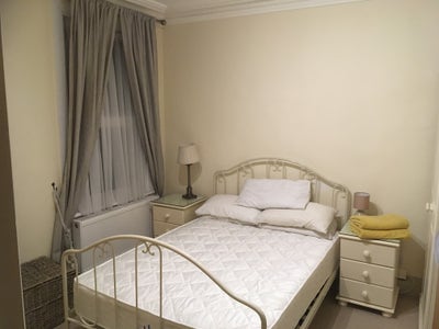 Large double room (gay male houseshare) Main Photo