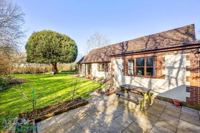 Looking for a Sharer Ditchling Common Main Photo