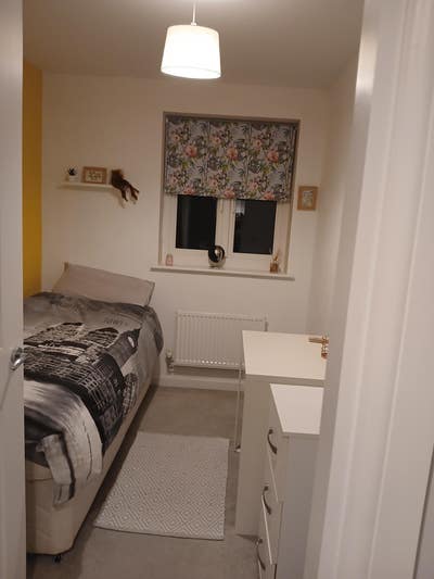  Available single room st marys garden village  Main Photo