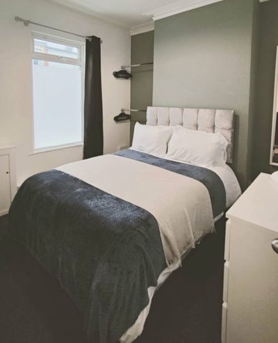 Ground floor room on Donegall Avenue  Main Photo